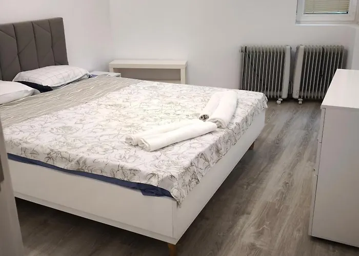 Апартаменти Two-bedroom Lauta Park 6 Пловдив