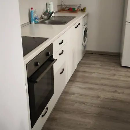 Two-bedroom Lauta Park 6 아파트 플로브디프